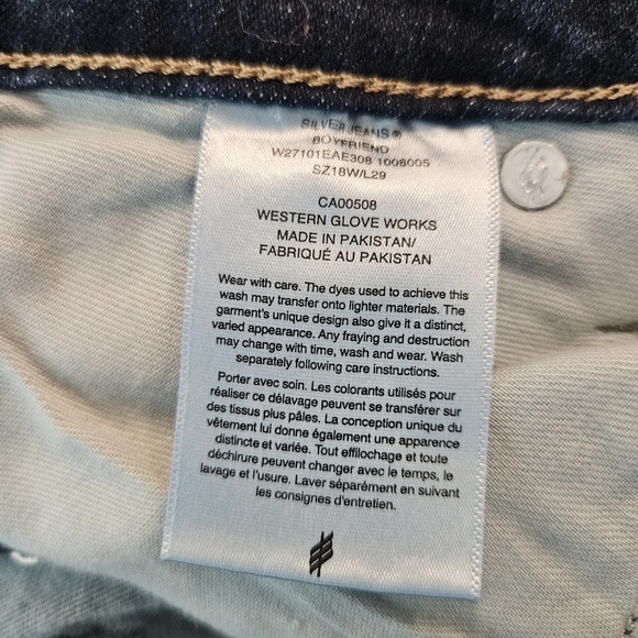 Silver Jeans Plus Boyfriend Cropped Jeans Size 18 L29 Distressed - Picture 6 of 7